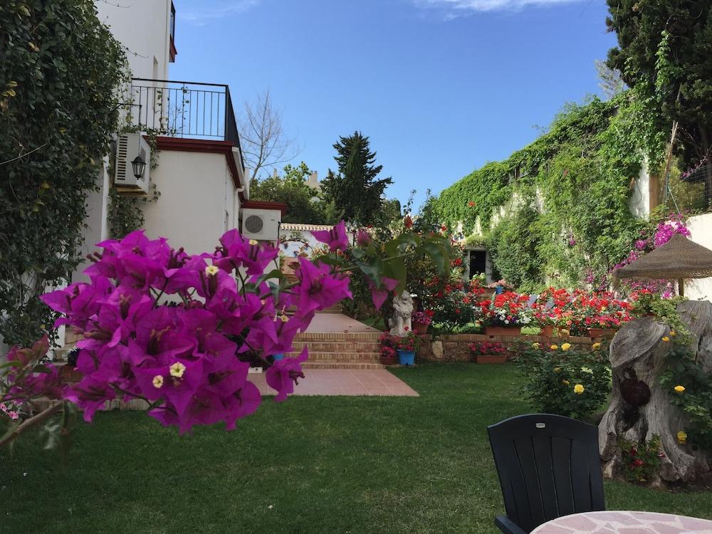 Hotel Carmen Teresa Torremolinos Kültér fotó