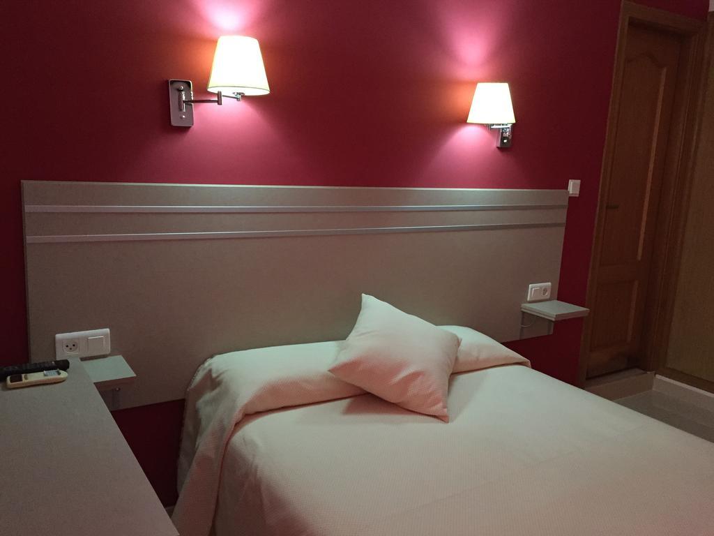 Hotel Carmen Teresa Torremolinos Kültér fotó