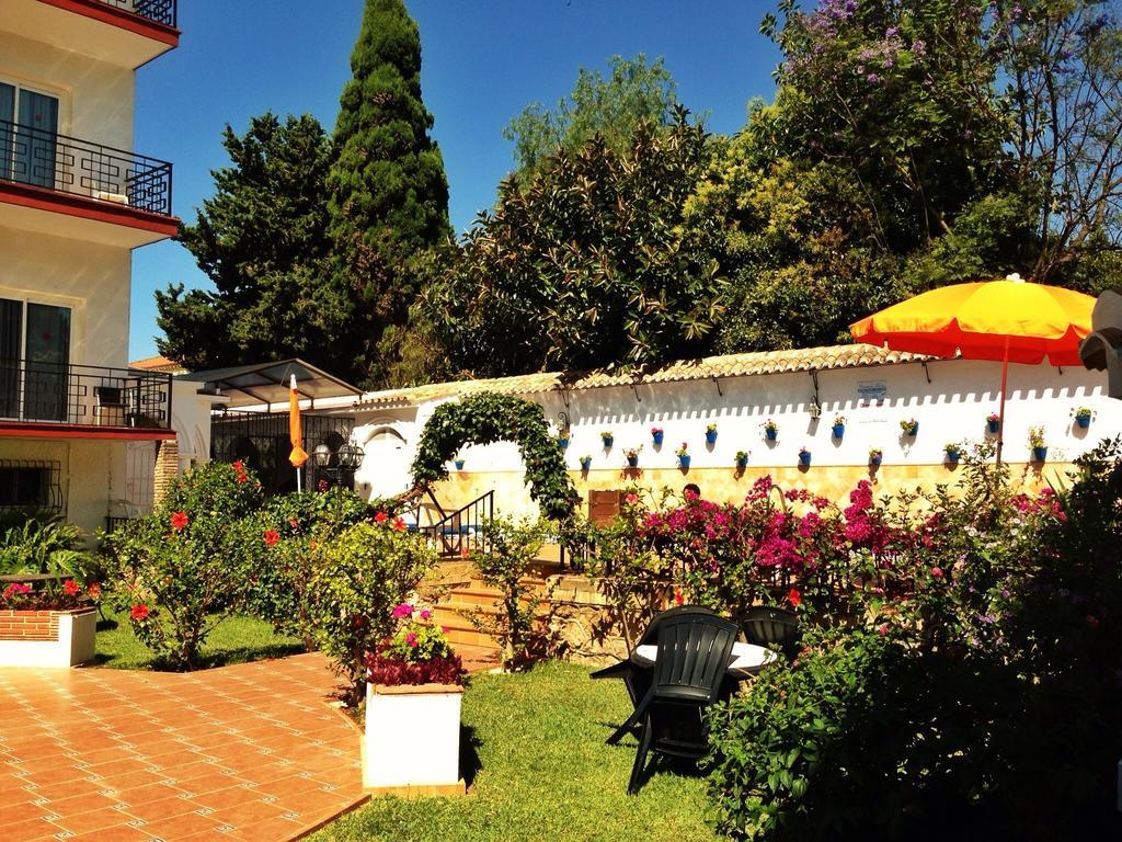 Hotel Carmen Teresa Torremolinos Kültér fotó