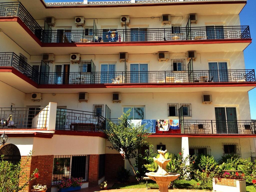 Hotel Carmen Teresa Torremolinos Kültér fotó