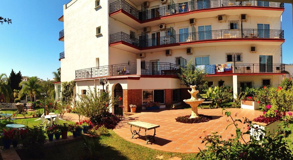 Hotel Carmen Teresa Torremolinos Kültér fotó
