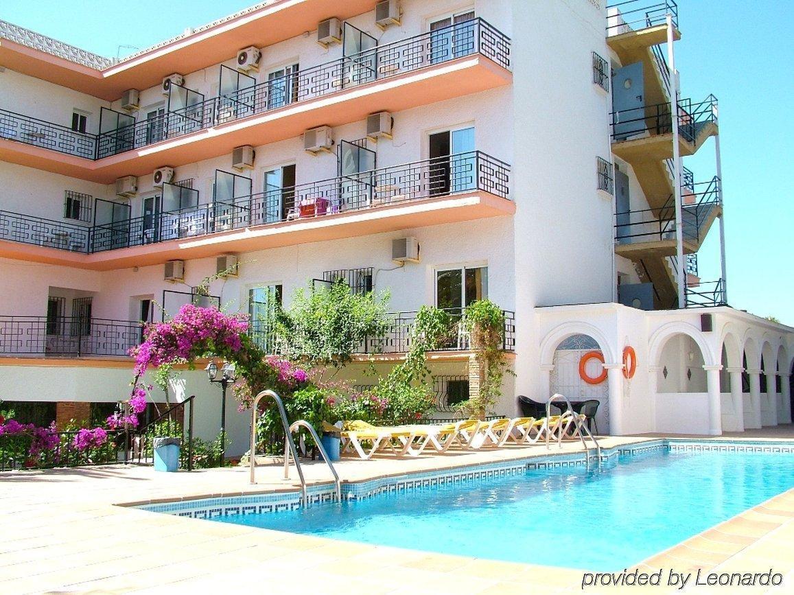 Hotel Carmen Teresa Torremolinos Kültér fotó